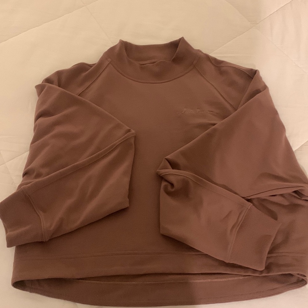 Lululemon mock neck crop sweatshirt